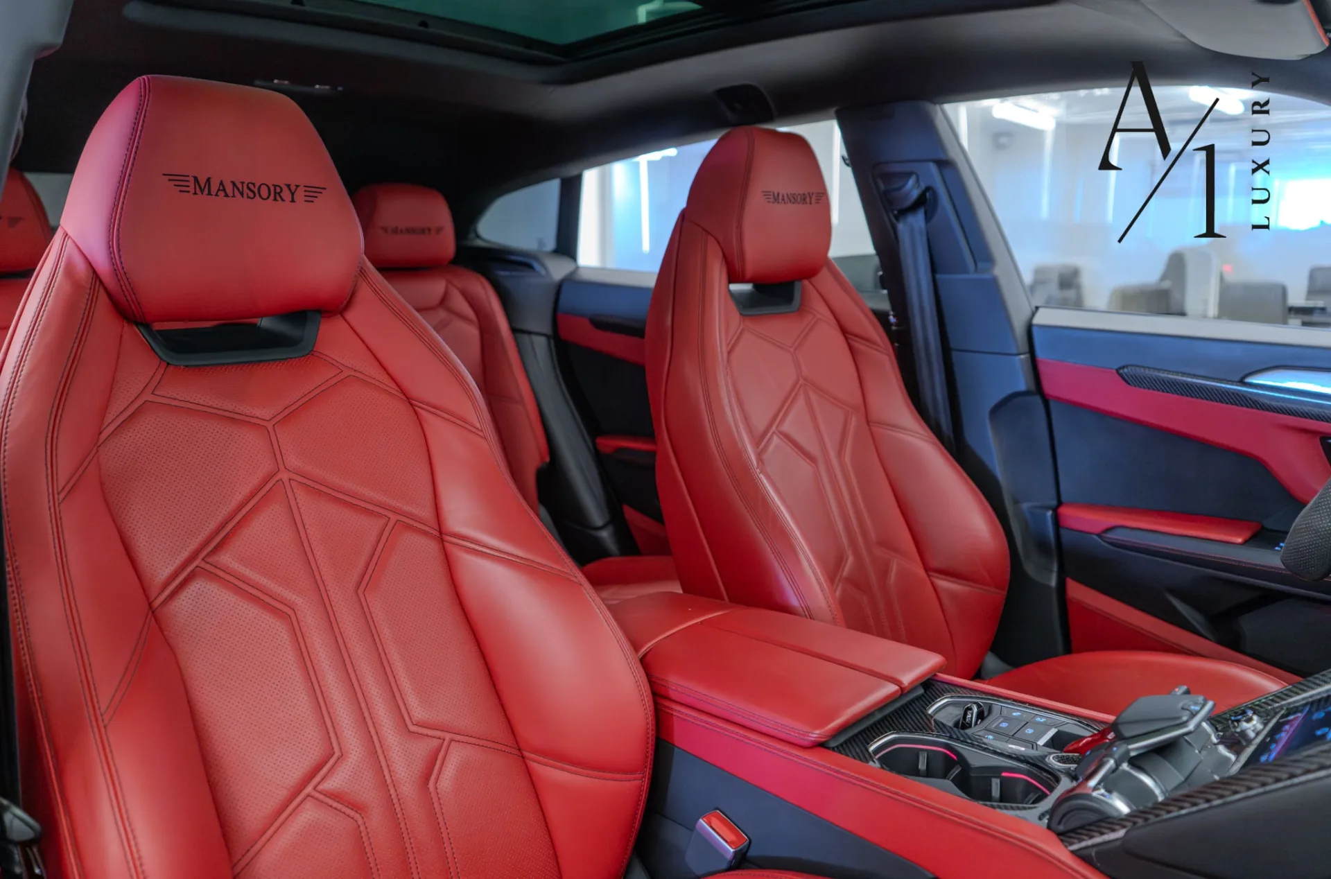2021 Lamborghini Urus Mansory Edition Full Carbon Fiber photo 5