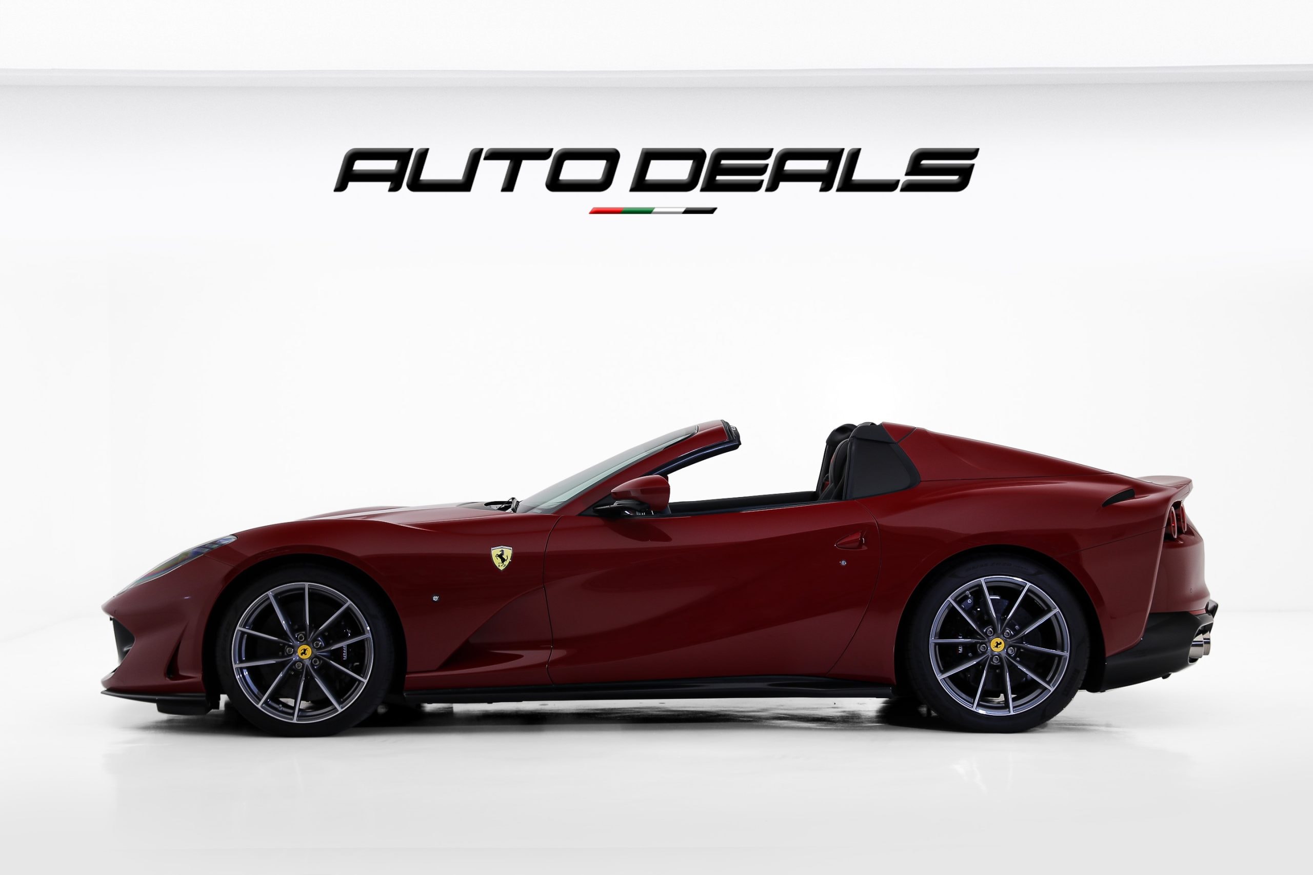 Buy 2022 Ferrari 812 GTS European Red, 800 HP, 191 Kms photo 4